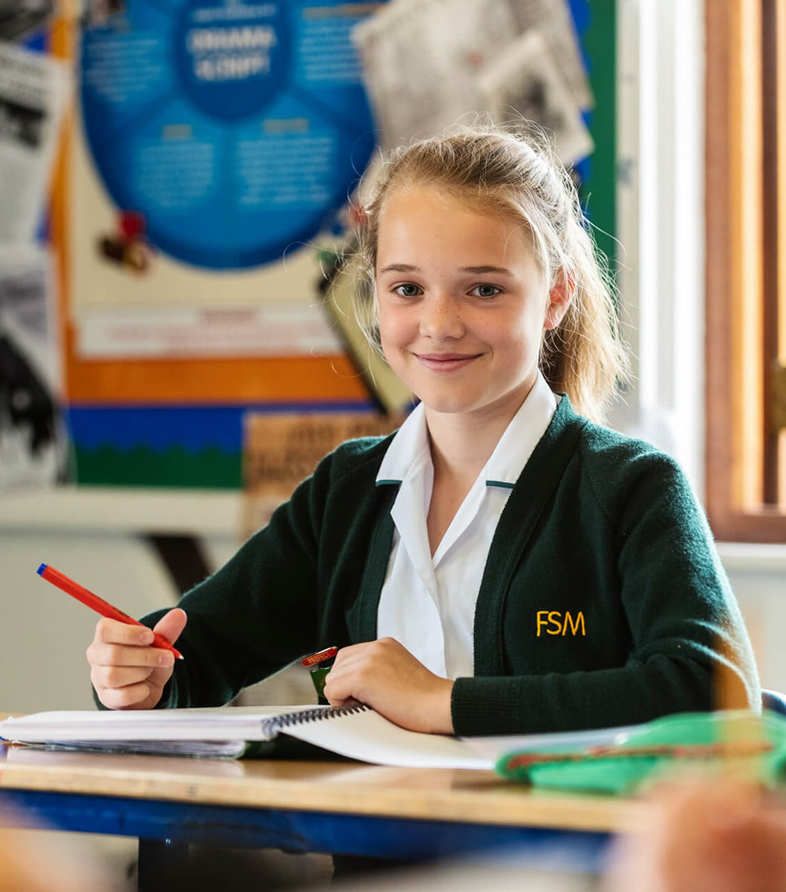 2-3_programa_internado_reino-unido_estudiantes_FSM_1128x1280px_NR_2_tiny_tiny