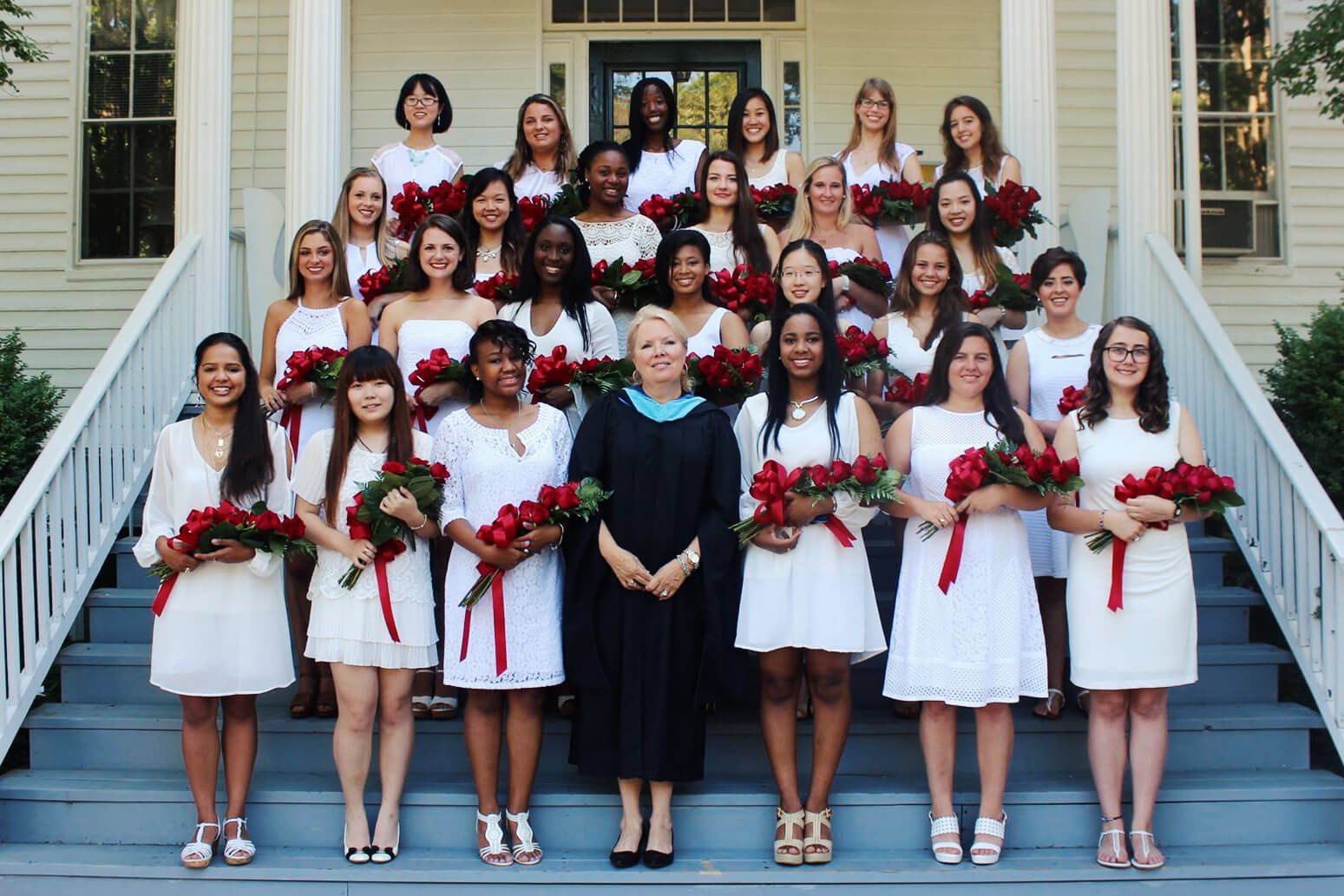 2-2_programa_internado_EEUU_prom-graduacion-baile_02_St-Margarets-1549px_tiny