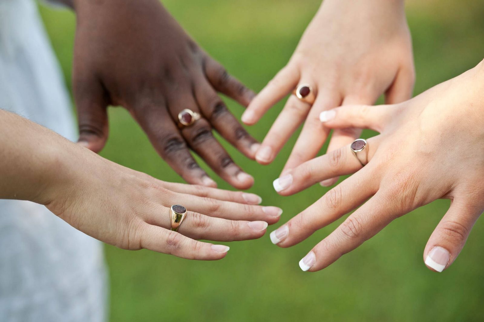 2-2_programa_internado_EEUU_prom-graduacion-baile_Chatham-Hall-032-hermandades_1920px_tiny