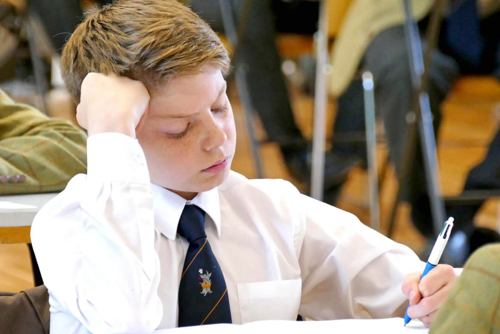 2-3_programa_internado_reino-unido_estudiantes_examenes_Sedbergh_exams_1920px_tiny