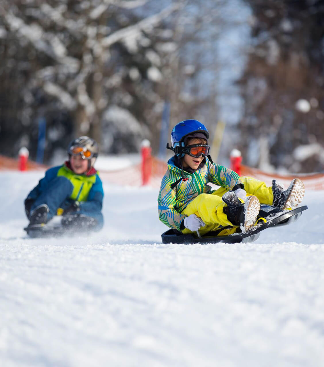 2-4_programa_internado_suiza_actividades-exterior_alpinismo-ski-hiking-altamontana_institut-montana_diversion_1128x1280px_NR_tiny