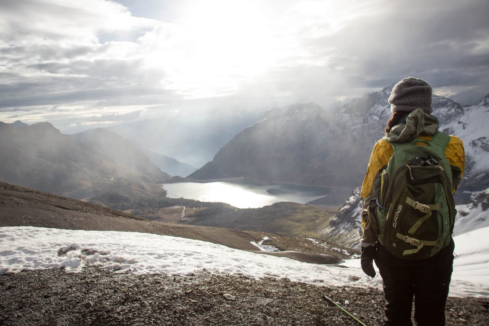 2-4_programa_internado_suiza_actividades-exterior_alpinismo-ski-hiking-altamontana_leysin-AlpineClubHike_1920px_tiny