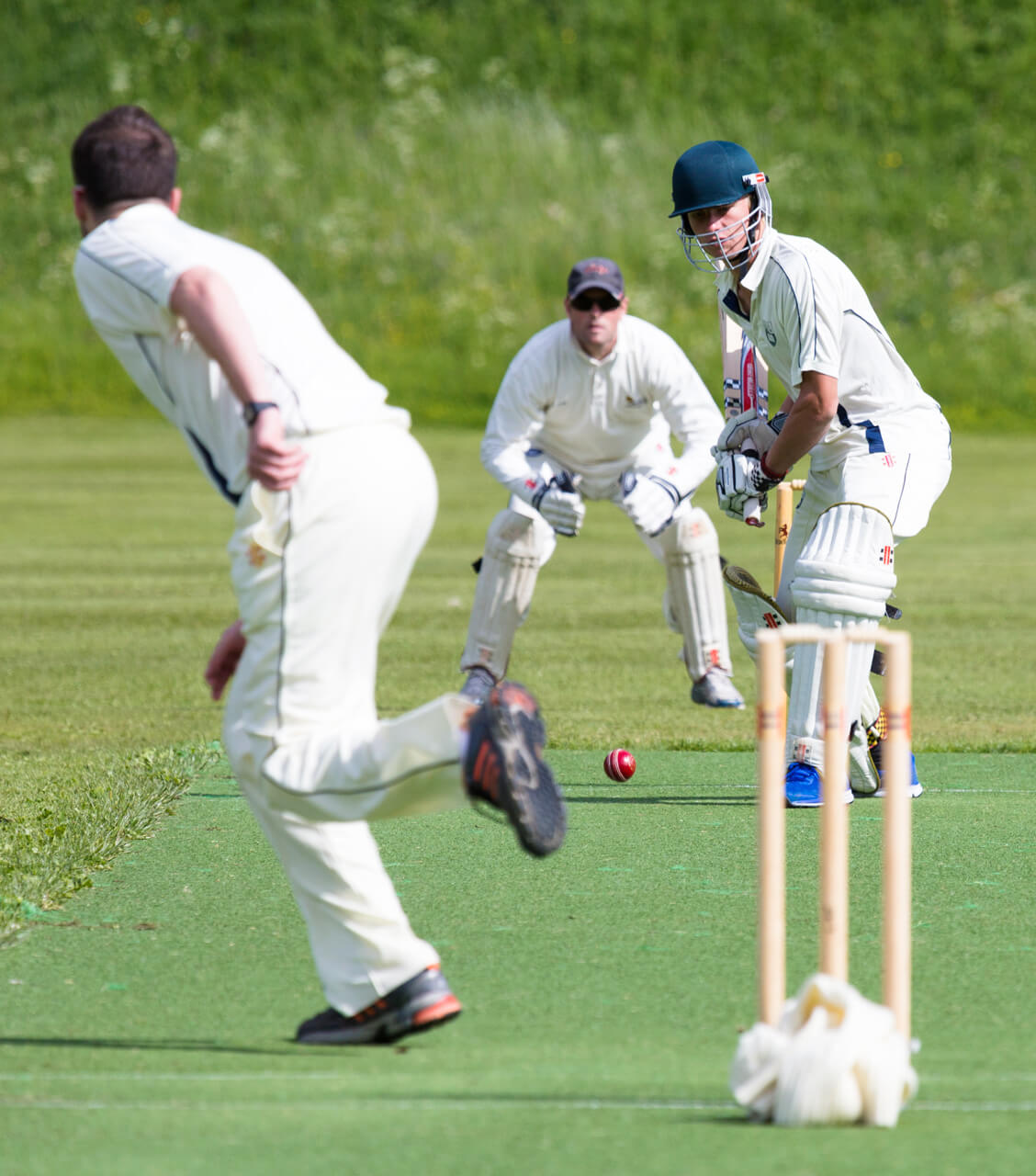 2-4_programa_internado_suiza_deportes_lyceum-alpinum-zuoz-Cricket_1128x1280px_NR_tiny