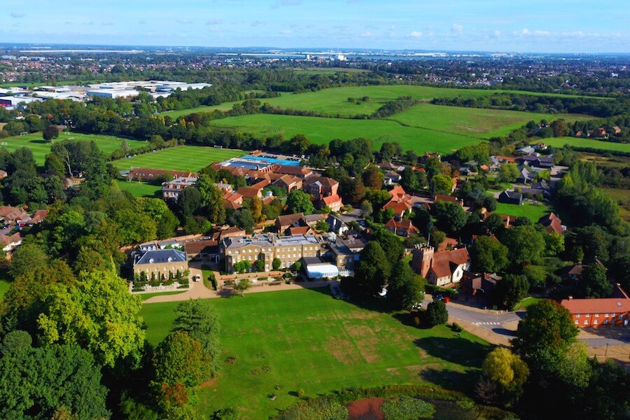 Internados con sistema americano en el Reino Unido